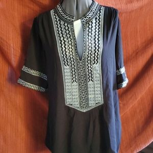 Short Sleeve Embroidered Tunic